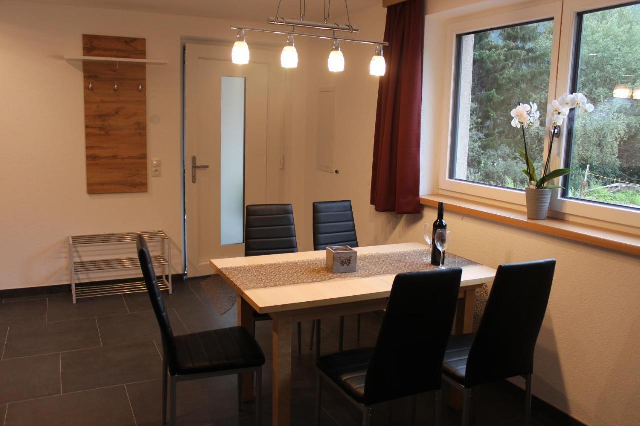 Haus In Der Kurve Appartement Kappl  Buitenkant foto