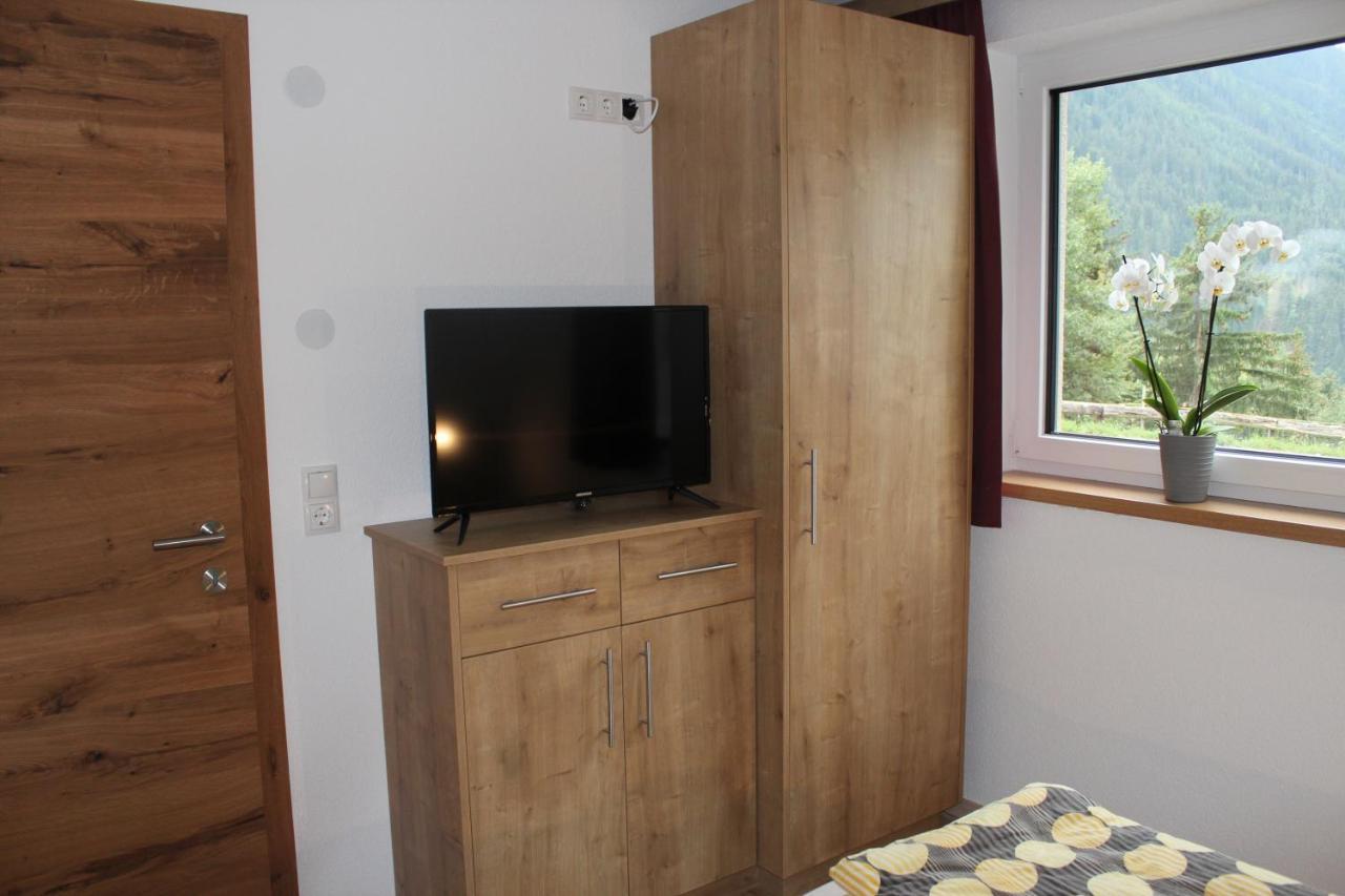 Haus In Der Kurve Appartement Kappl  Buitenkant foto